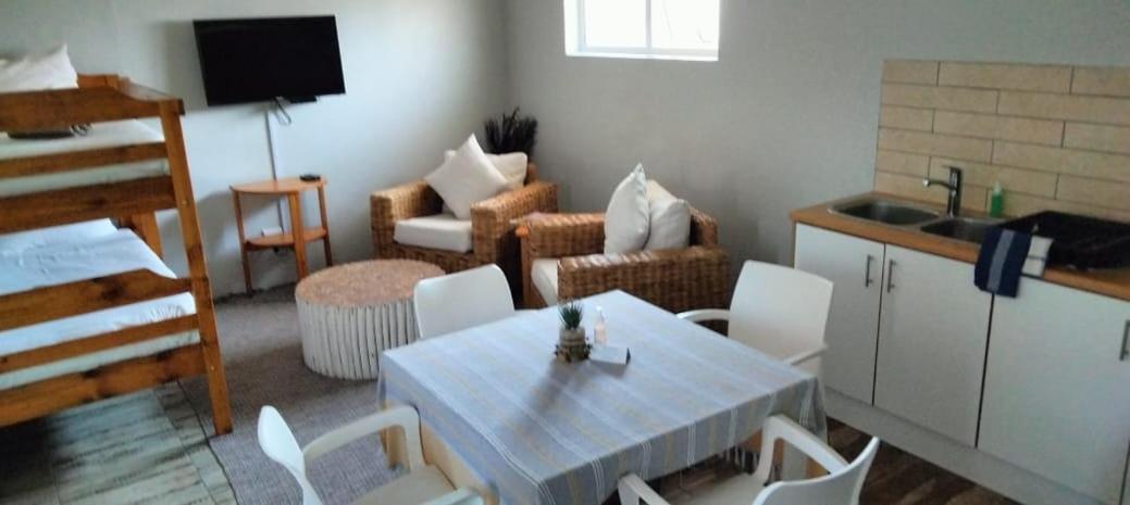 The Mole Guesthouse ซวาคอปมุนด์ ภายนอก รูปภาพ