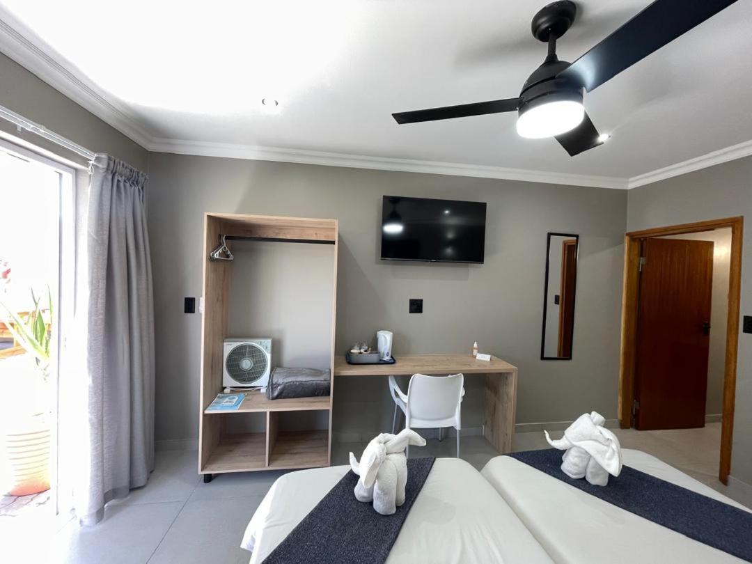 The Mole Guesthouse ซวาคอปมุนด์ ภายนอก รูปภาพ